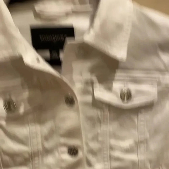 Banana Republic factory White denim jacket - Picture 6 of 9